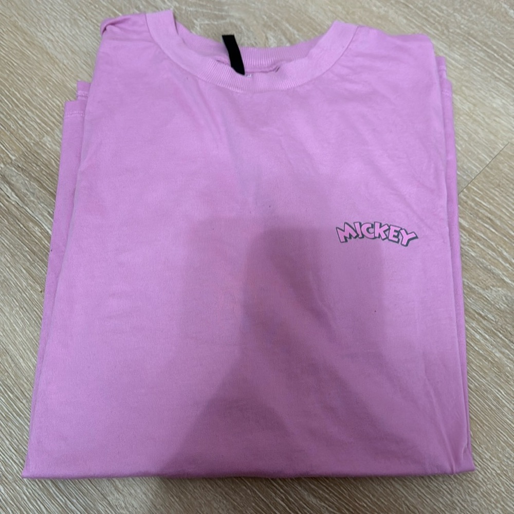 mickey and friends pink tee 🩷 size xl